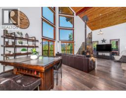 Living room - 424 Glenmary Road, Enderby, BC V0E1V3 Photo 11