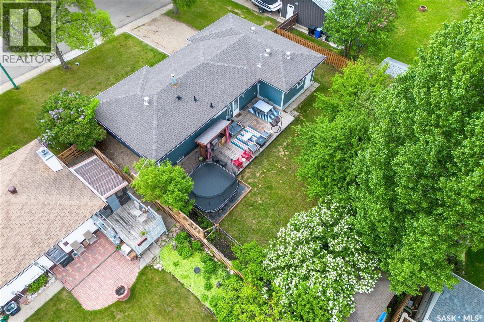 2326 McDonald AVENUE — photo 45