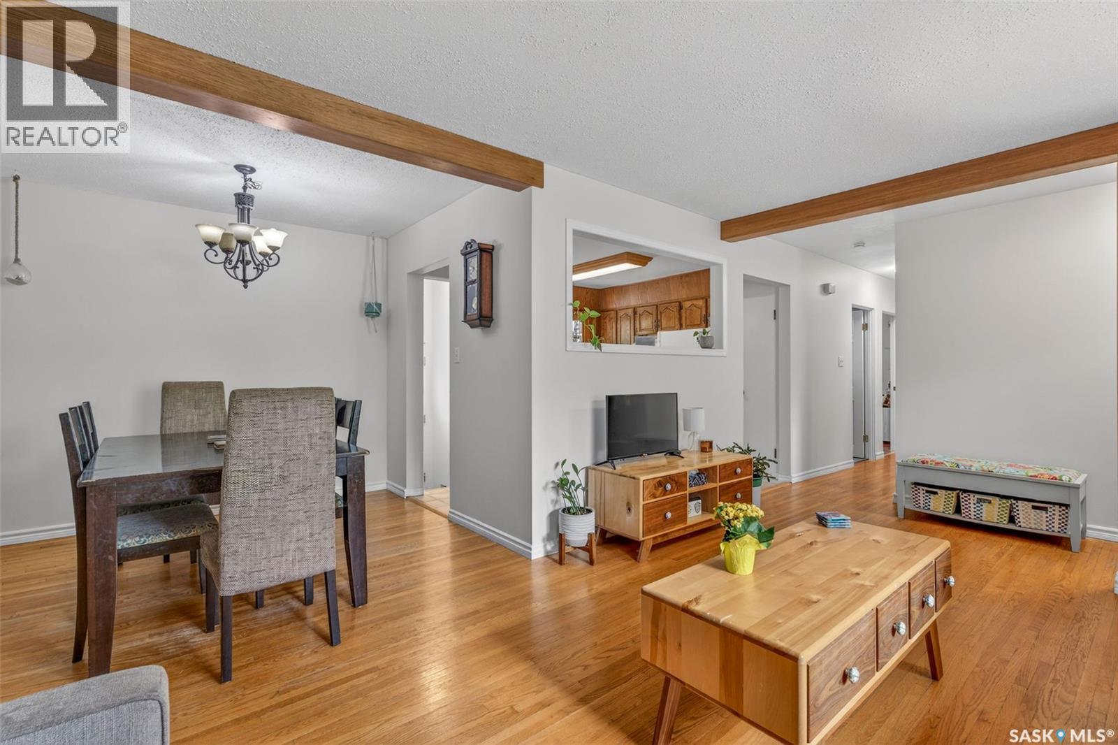 2326 McDonald AVENUE — photo 6