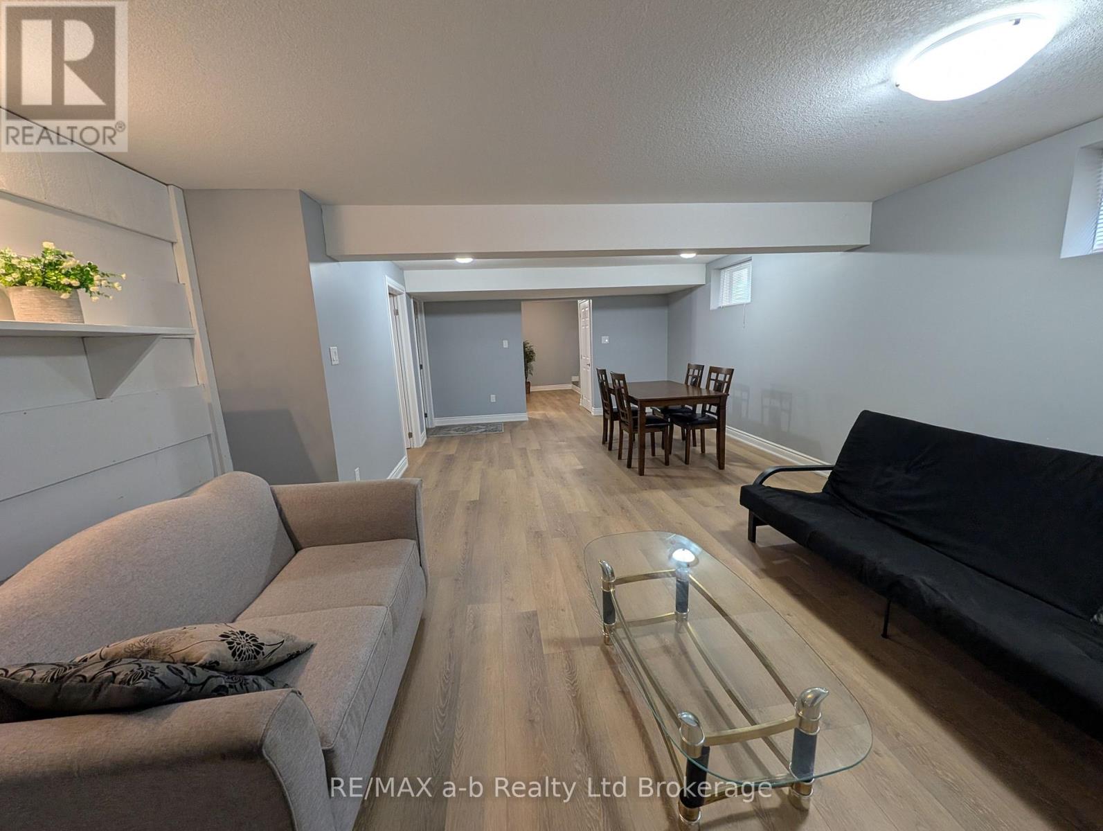 712 BLACKACRES BOULEVARD - 27