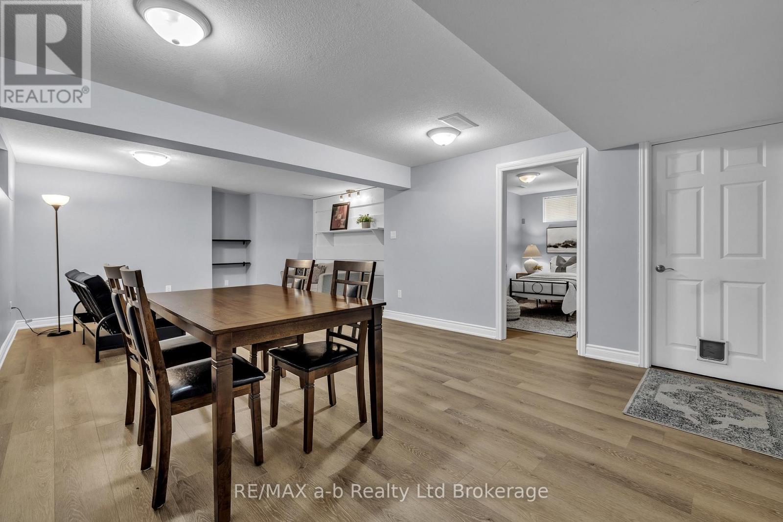 712 BLACKACRES BOULEVARD - 25