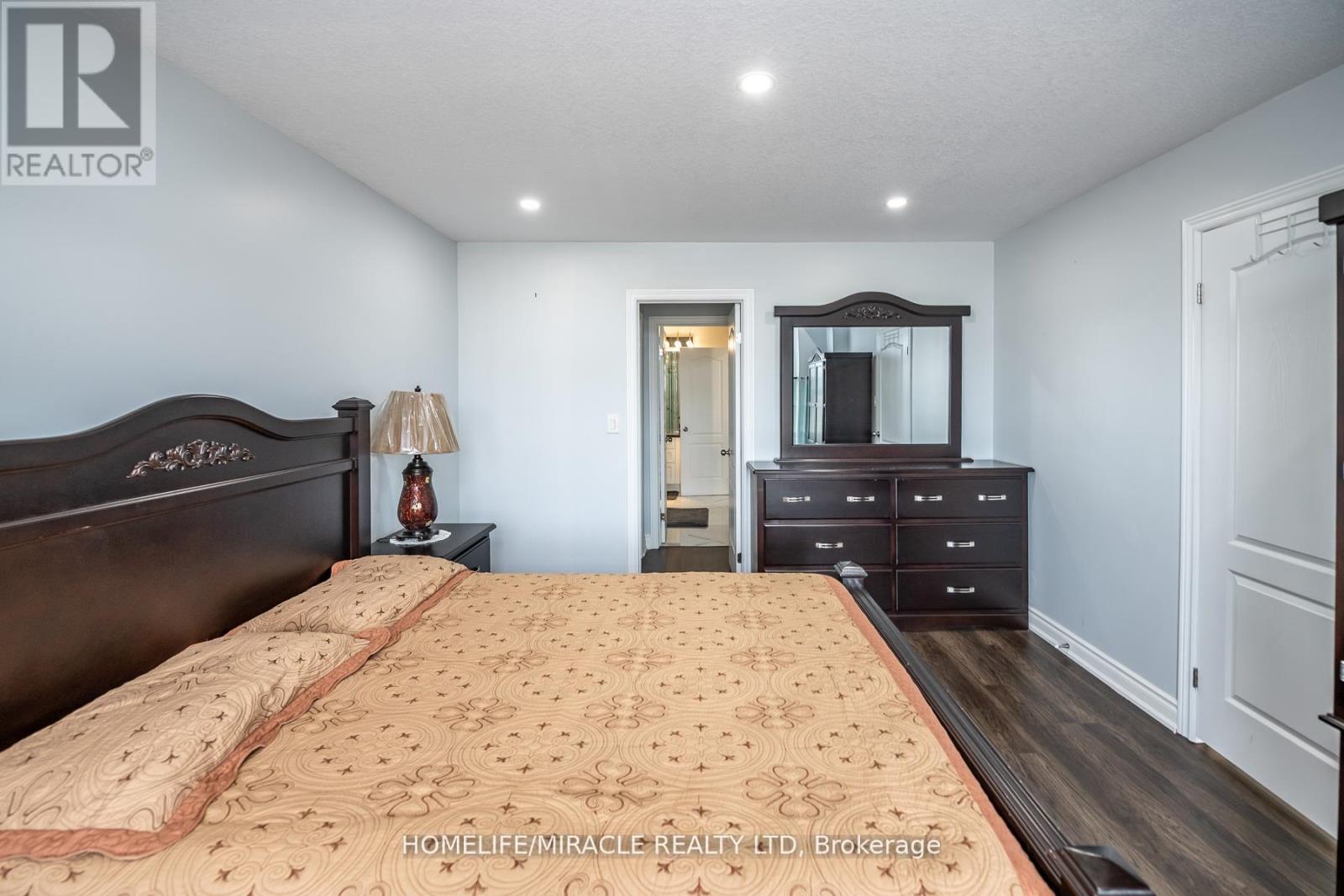267 PENNY LANE - 18