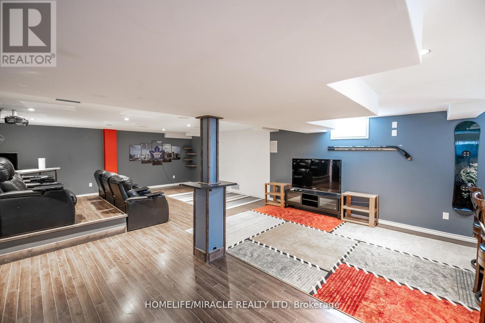 267 PENNY LANE - 31