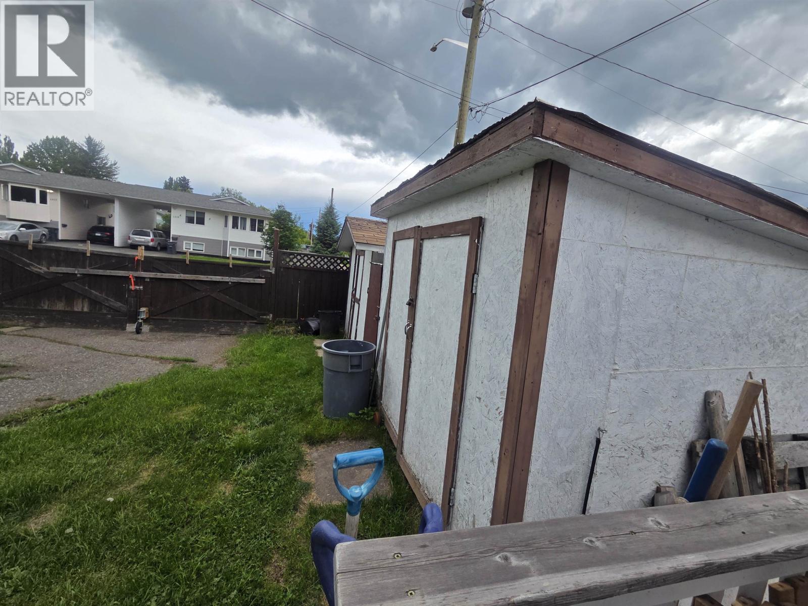 2091 NORWOOD STREET - 11