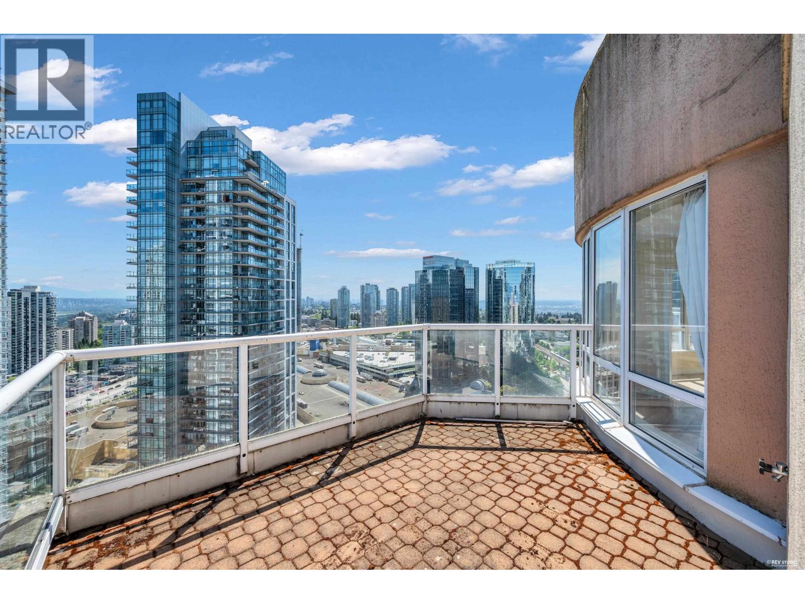 2804 6220 MCKAY AVENUE, Burnaby — photo 2