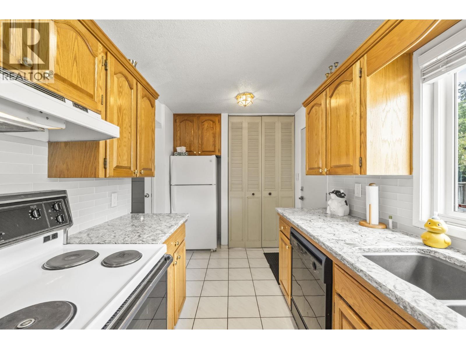 5 3550 E 49TH AVENUE, Vancouver