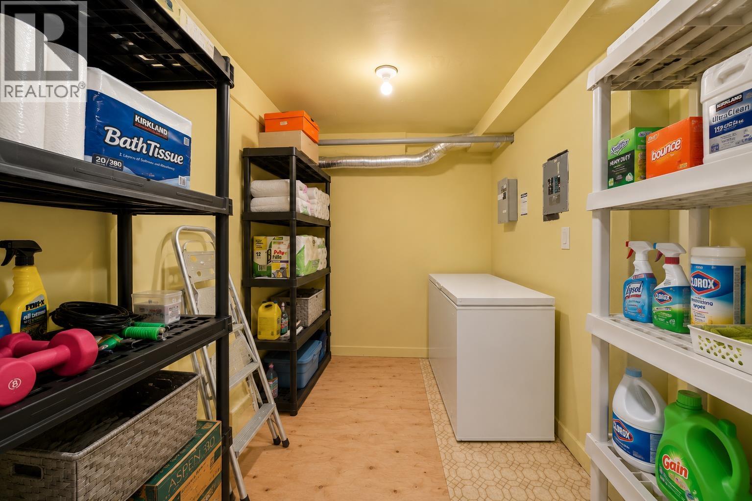 5 3550 E 49TH AVENUE, Vancouver