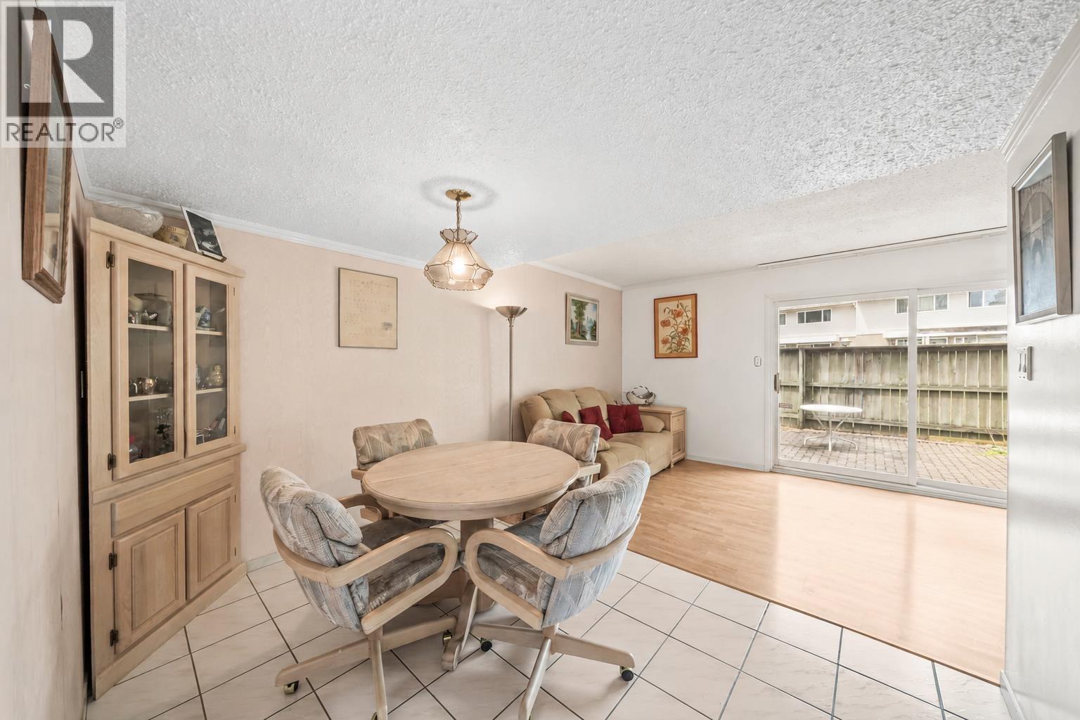 5 3550 E 49TH AVENUE, Vancouver