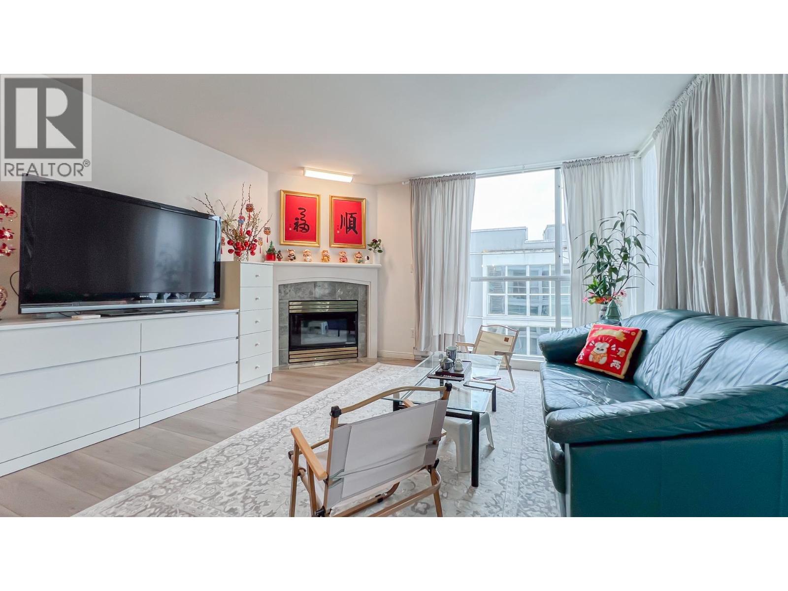 205 8430 JELLICOE STREET, Vancouver
