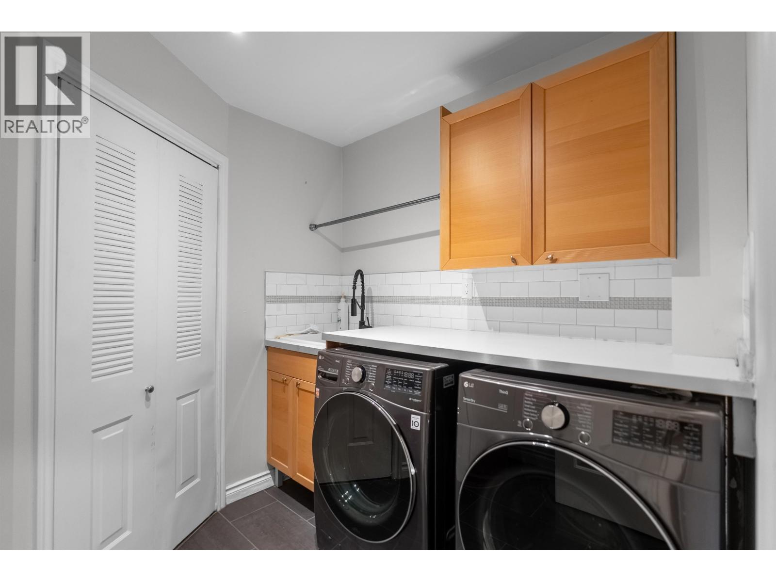 3985 W 14TH AVENUE, Vancouver