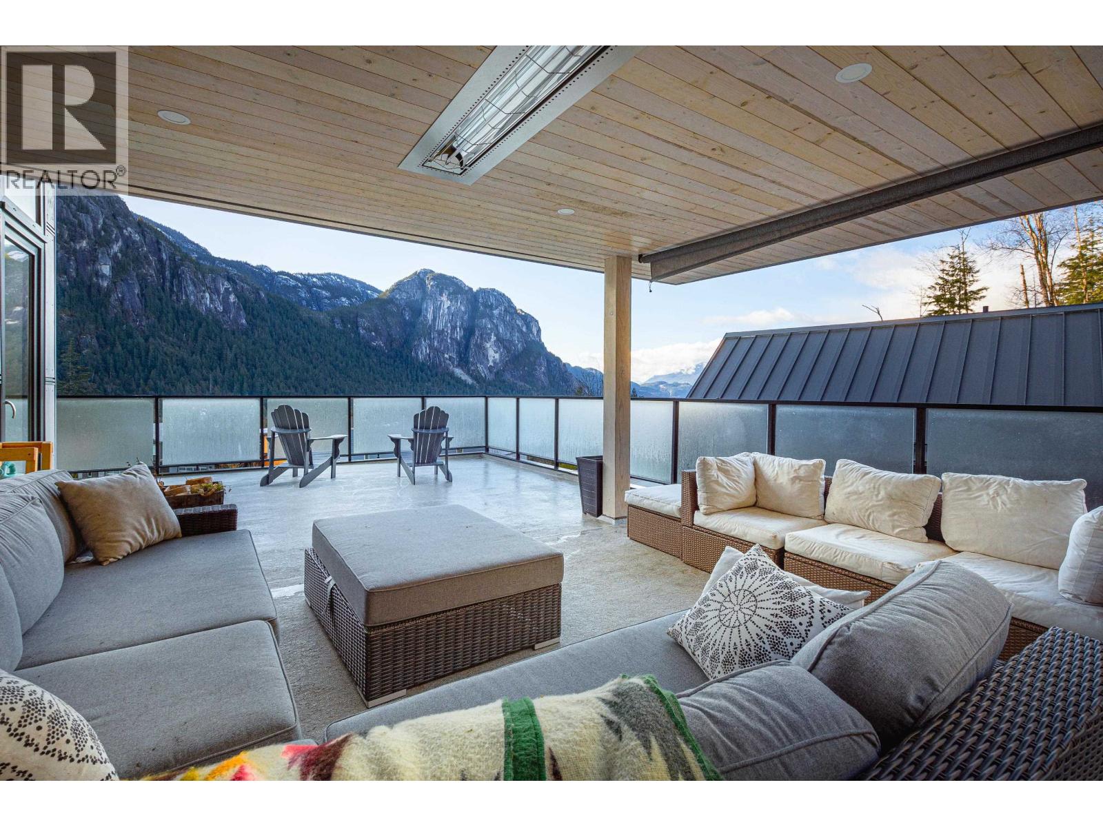2193 CRUMPIT WOODS DRIVE, Squamish