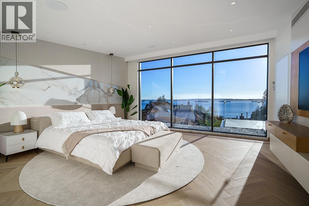 1405 28TH STREET, West Vancouver