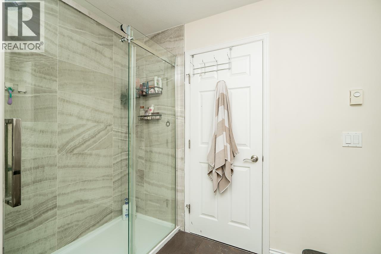 1687 PLATEAU CRESCENT, Coquitlam