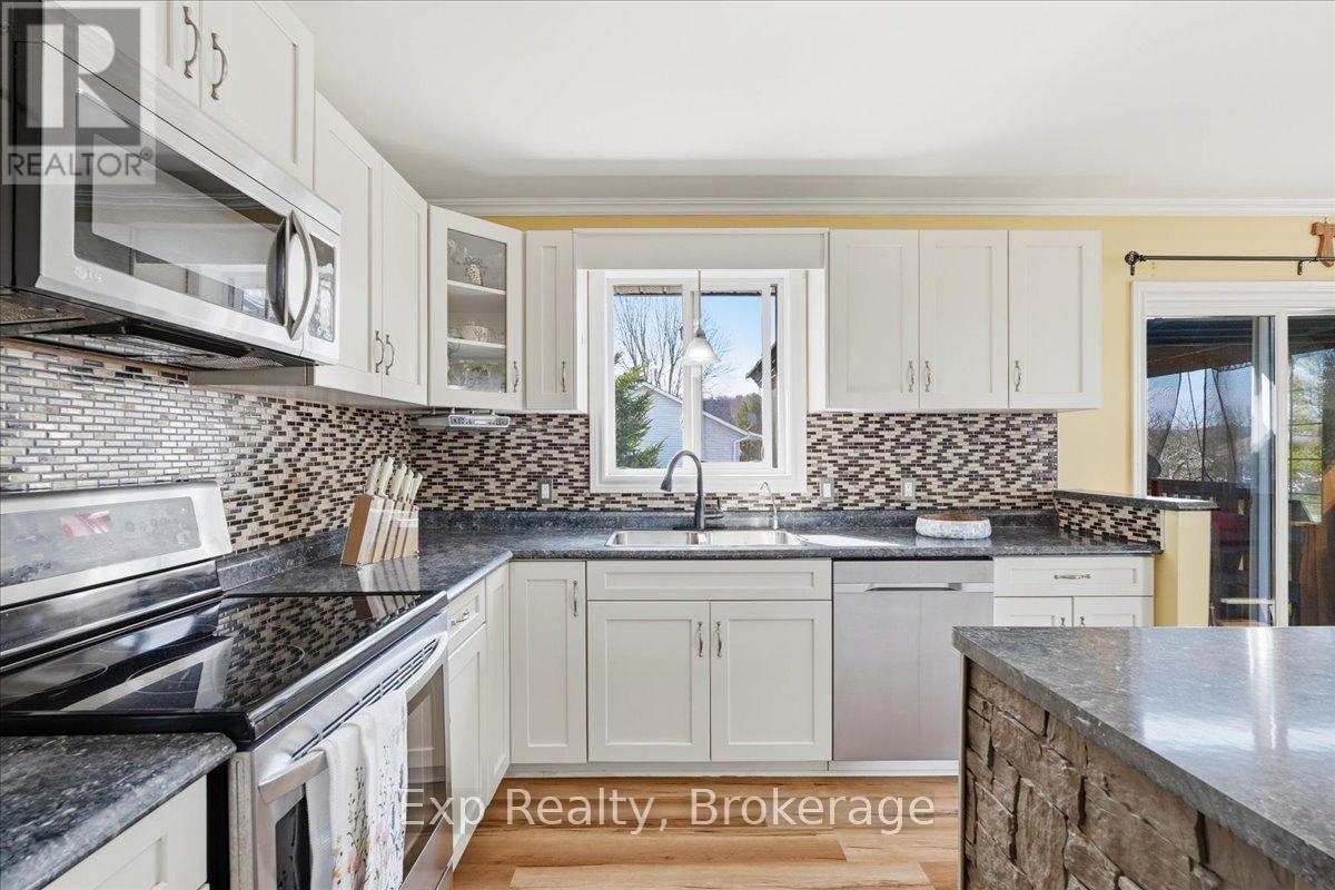 113 DEERFIELD DRIVE - 16