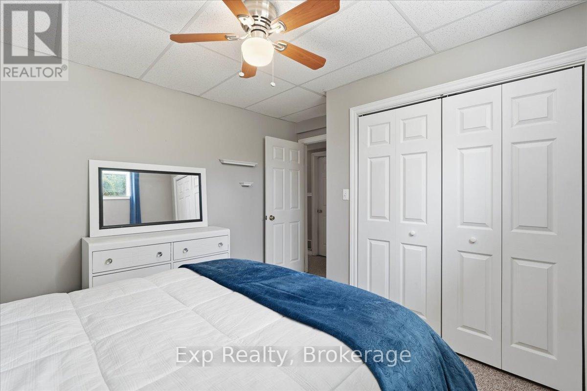 113 DEERFIELD DRIVE - 33