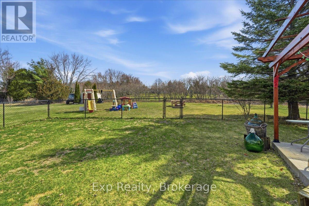 113 DEERFIELD DRIVE - 41