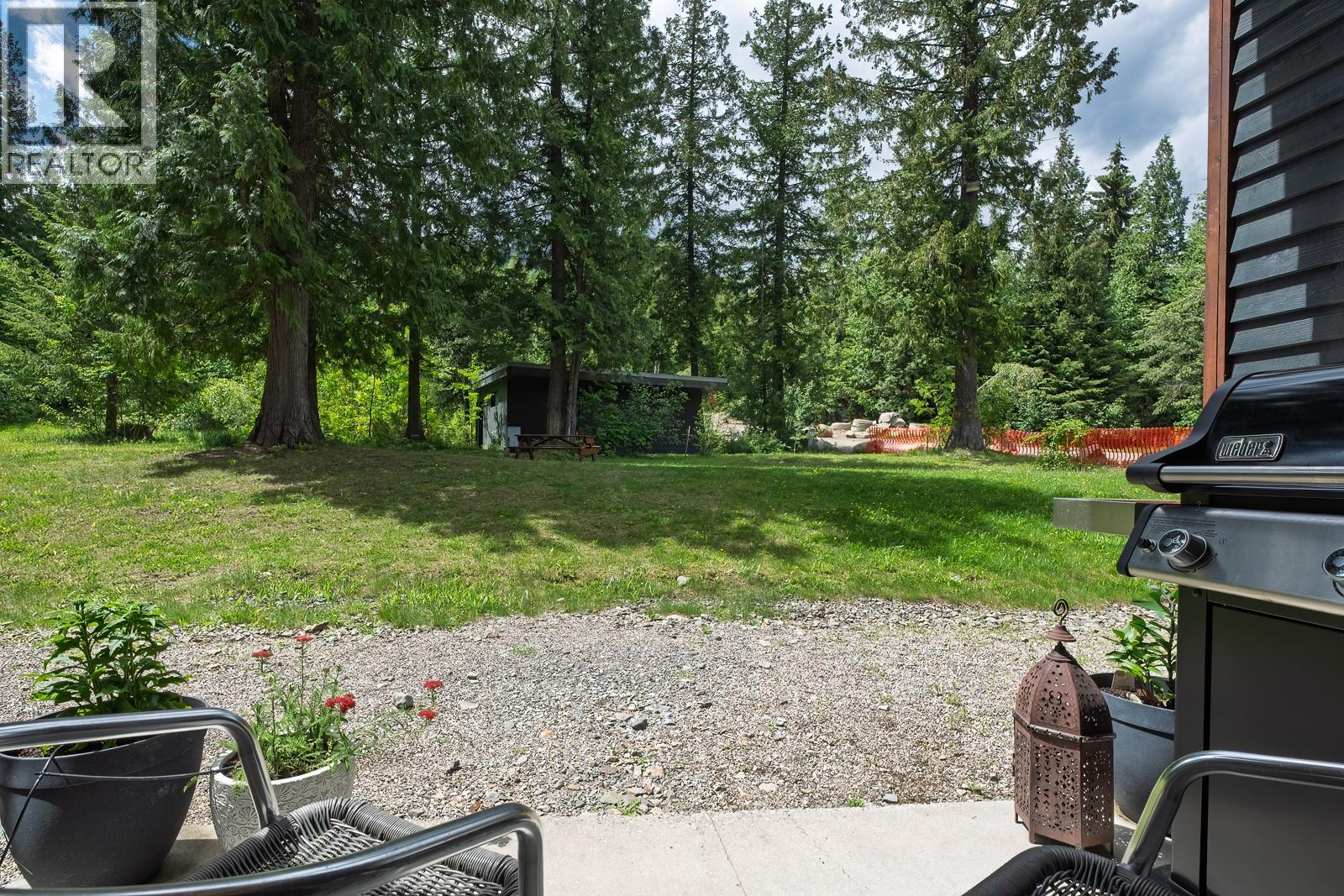 #2E 1005 MOUNTAIN VIEW Road - 26