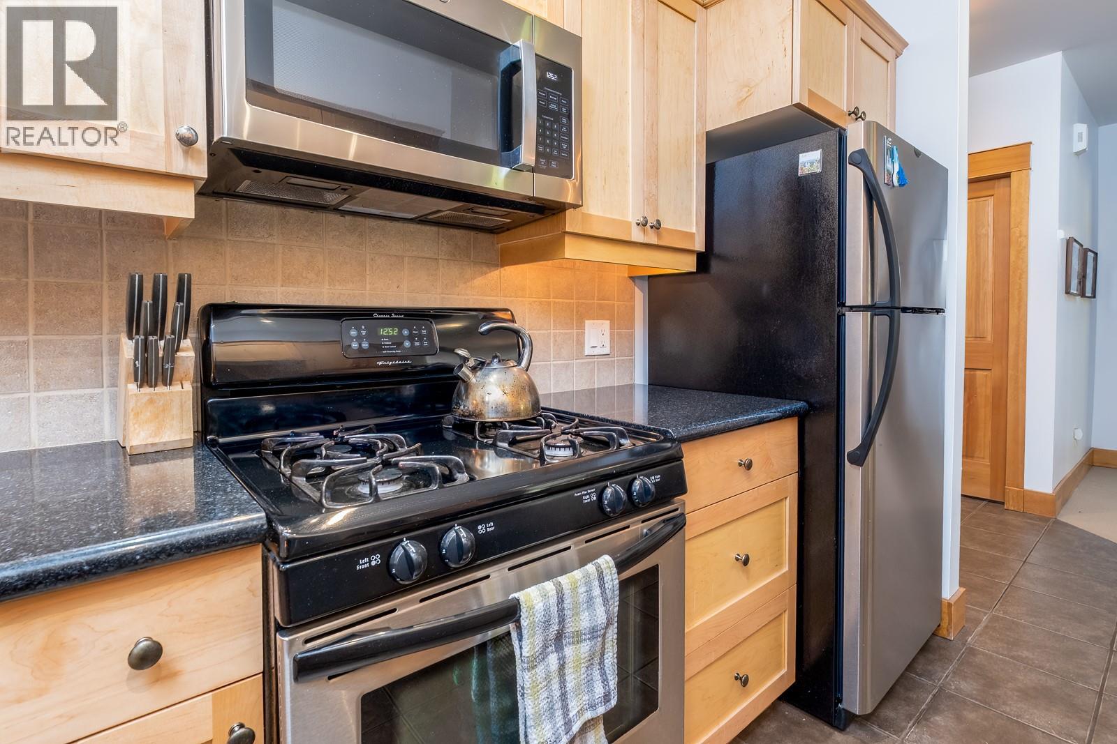 #2E 1005 MOUNTAIN VIEW Road - 8