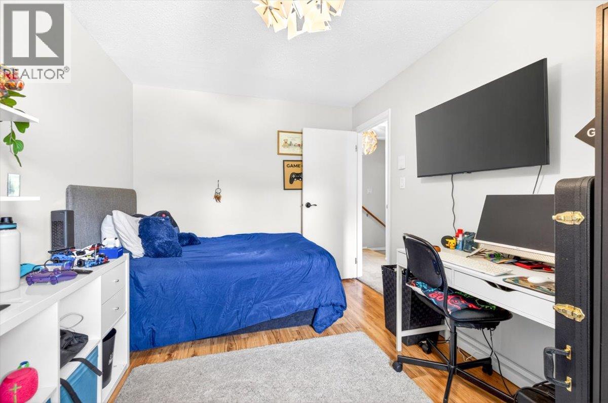 33A MT TRINITY Avenue - 33