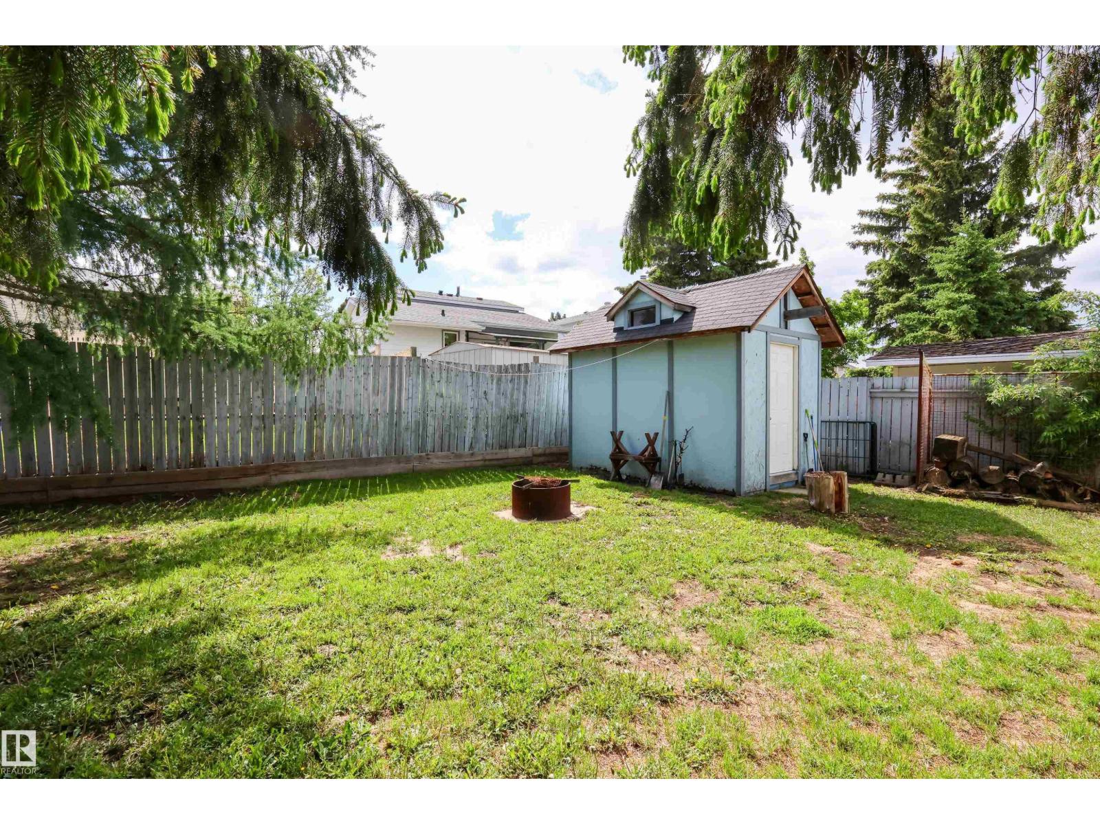 3467 39 ST NW - 32