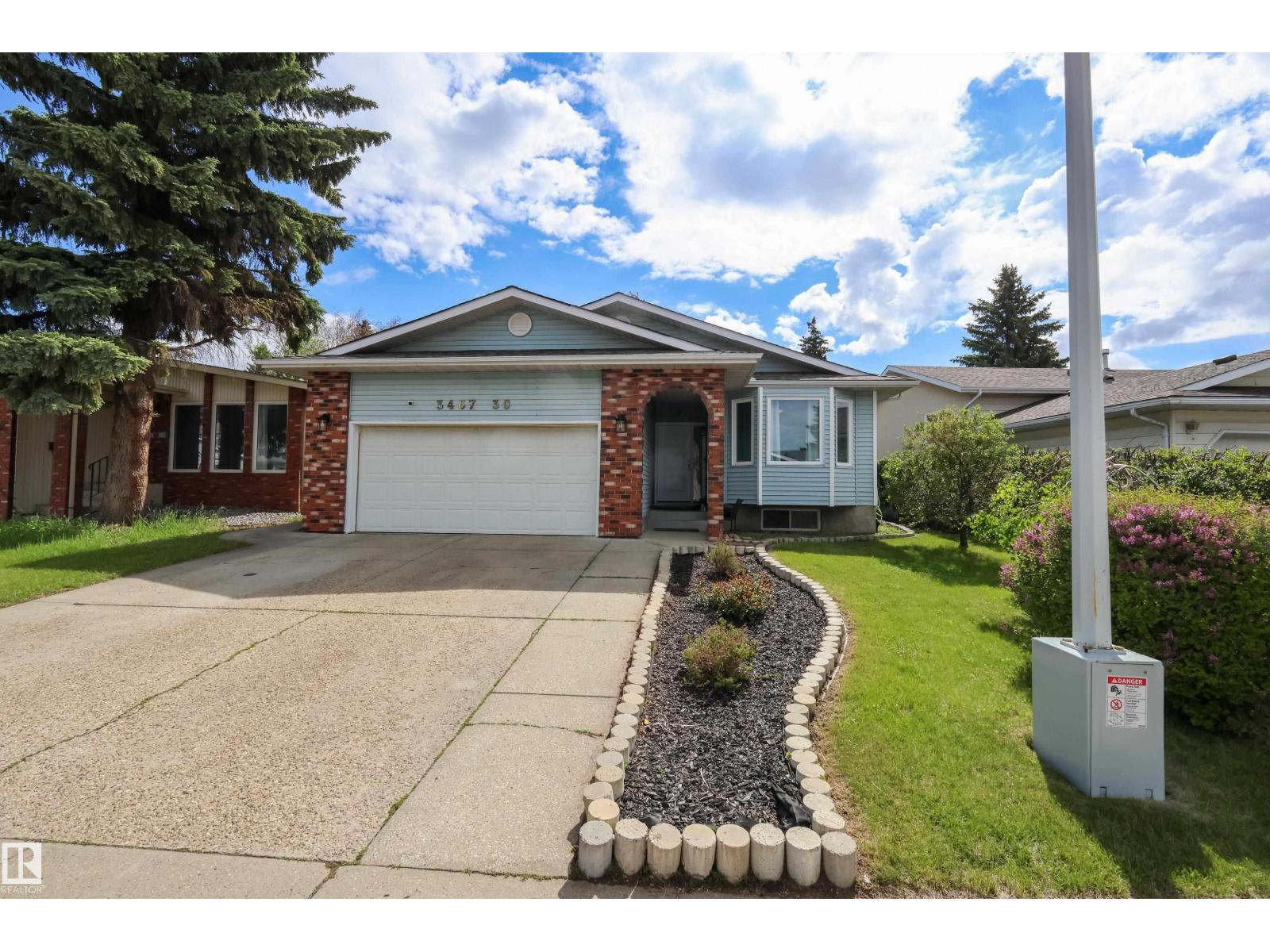 3467 39 ST NW - 1