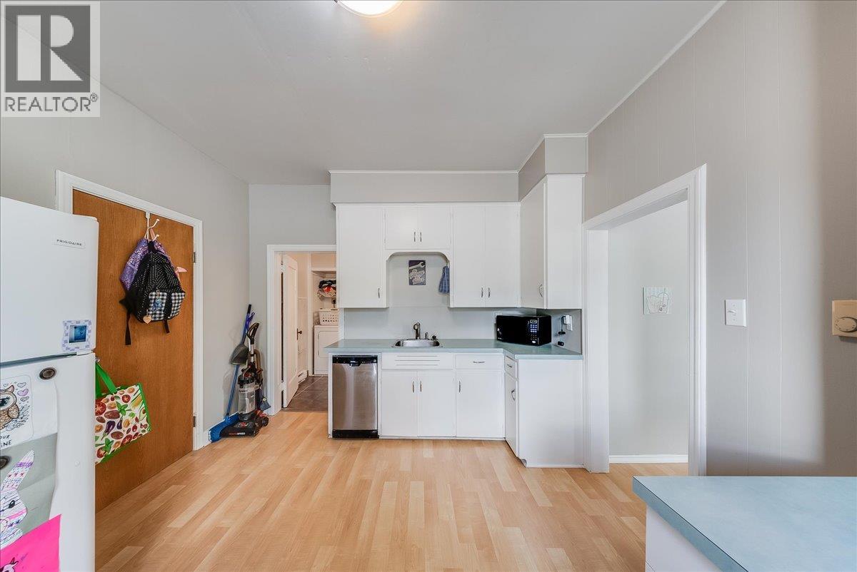 542 SPOKANE Street - 20