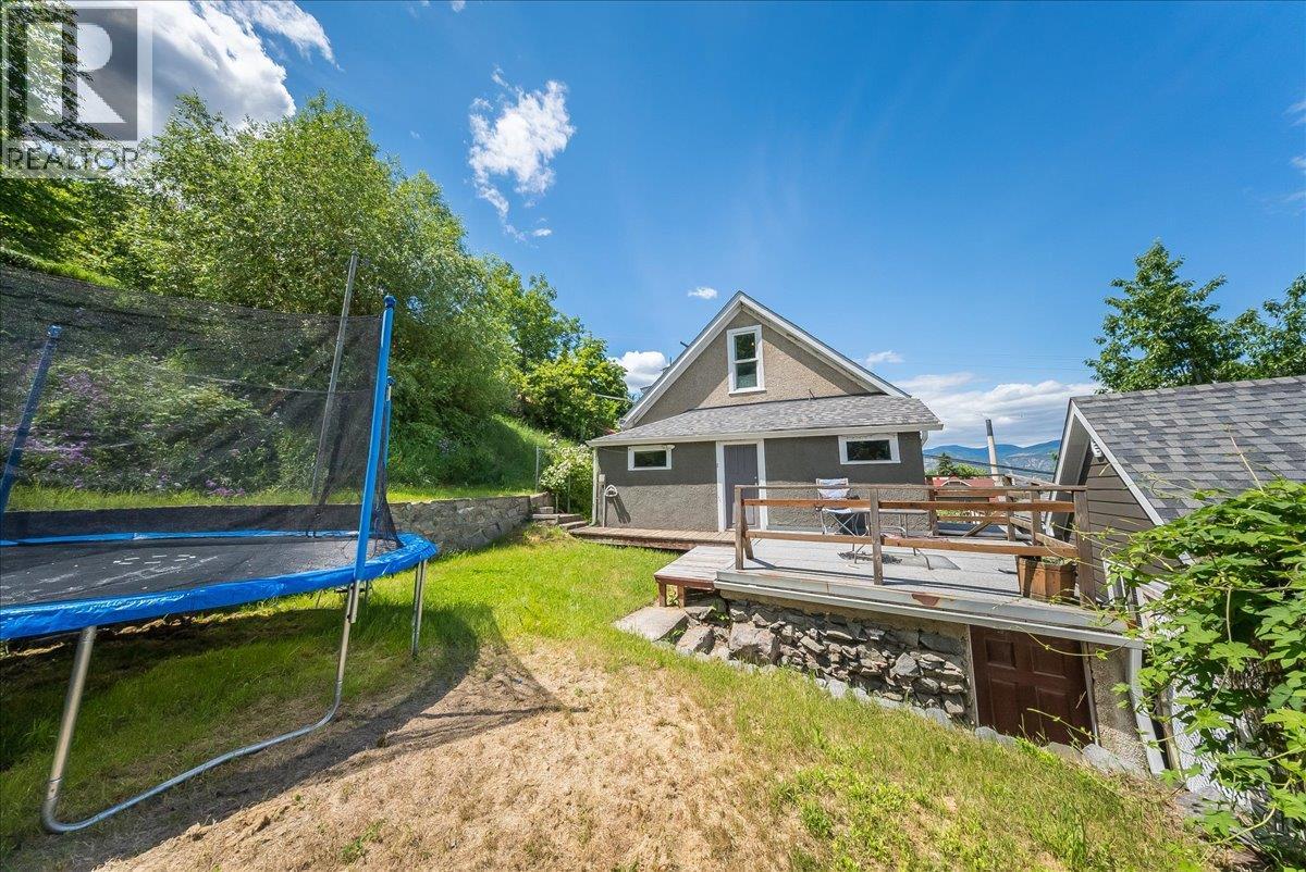 542 SPOKANE Street - 44