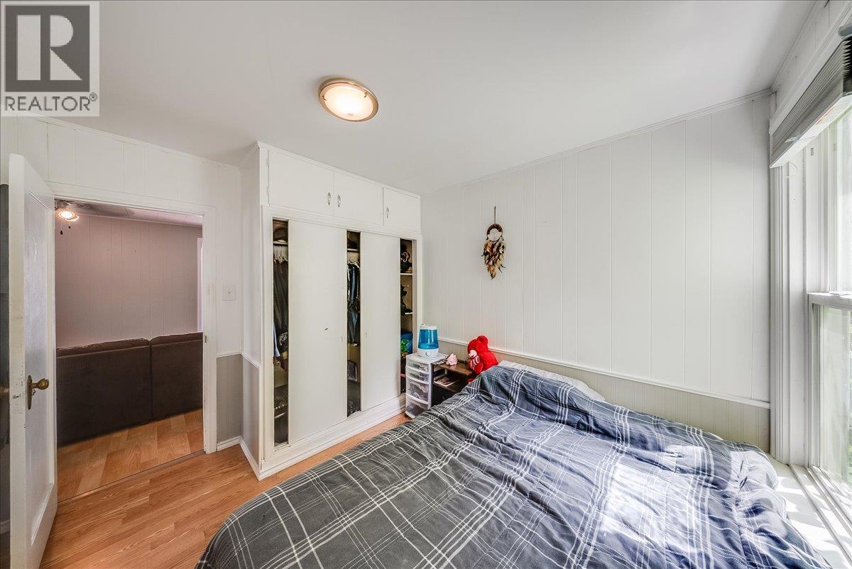 542 SPOKANE Street - 24