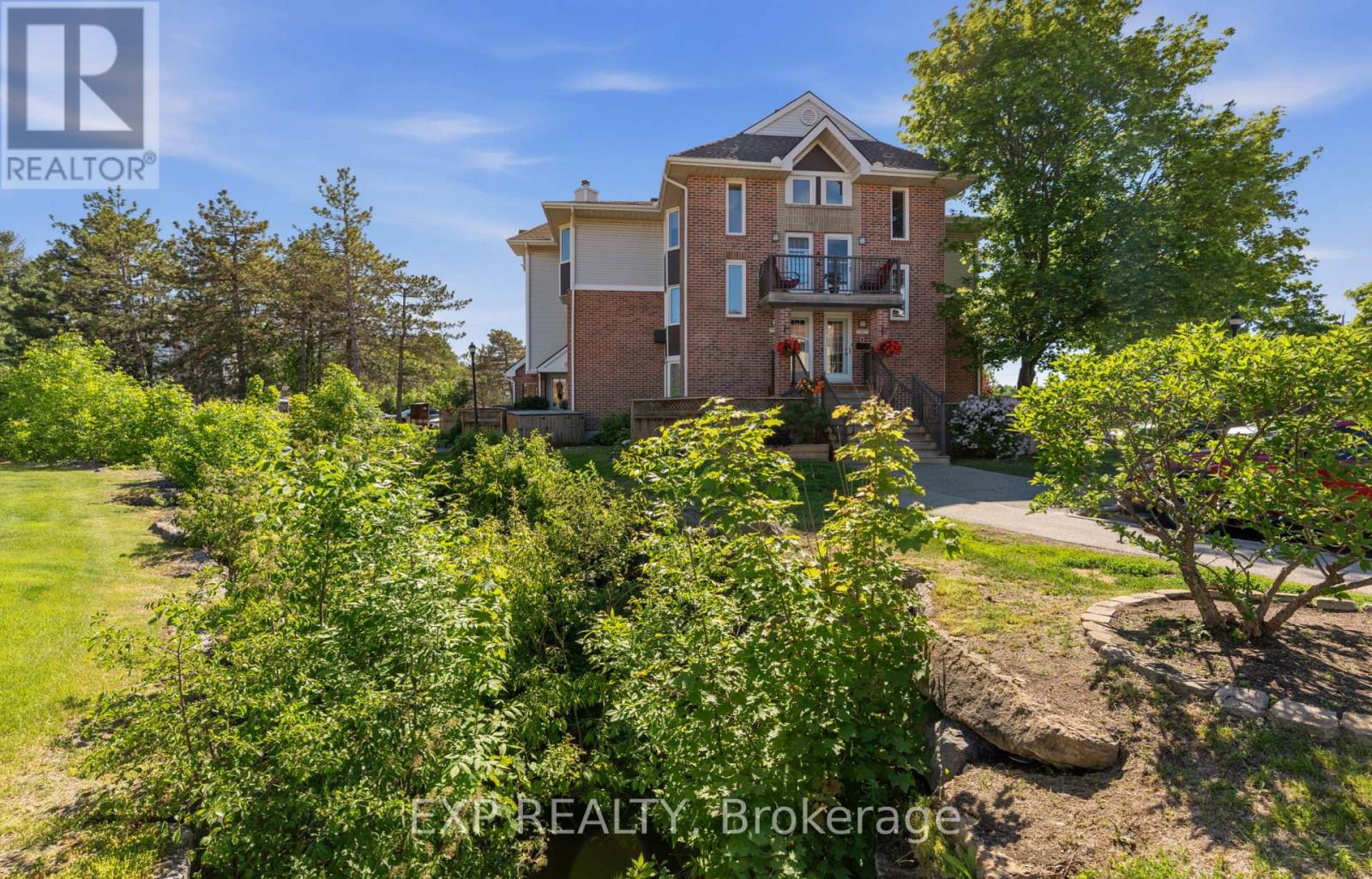 1 Bed, 1 Bath House for Sale in Ottawa – 7 – 2 STONEBANK CRESCENT, Ottawa – MLS# X13253600 - Image 34