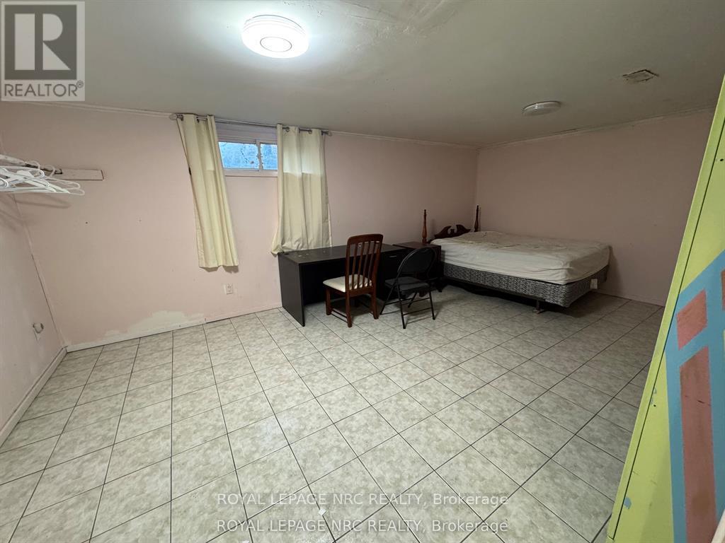 6 PEARL ANN DRIVE - 9