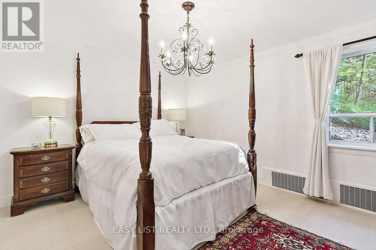 #333 21 DALE AVENUE - 22