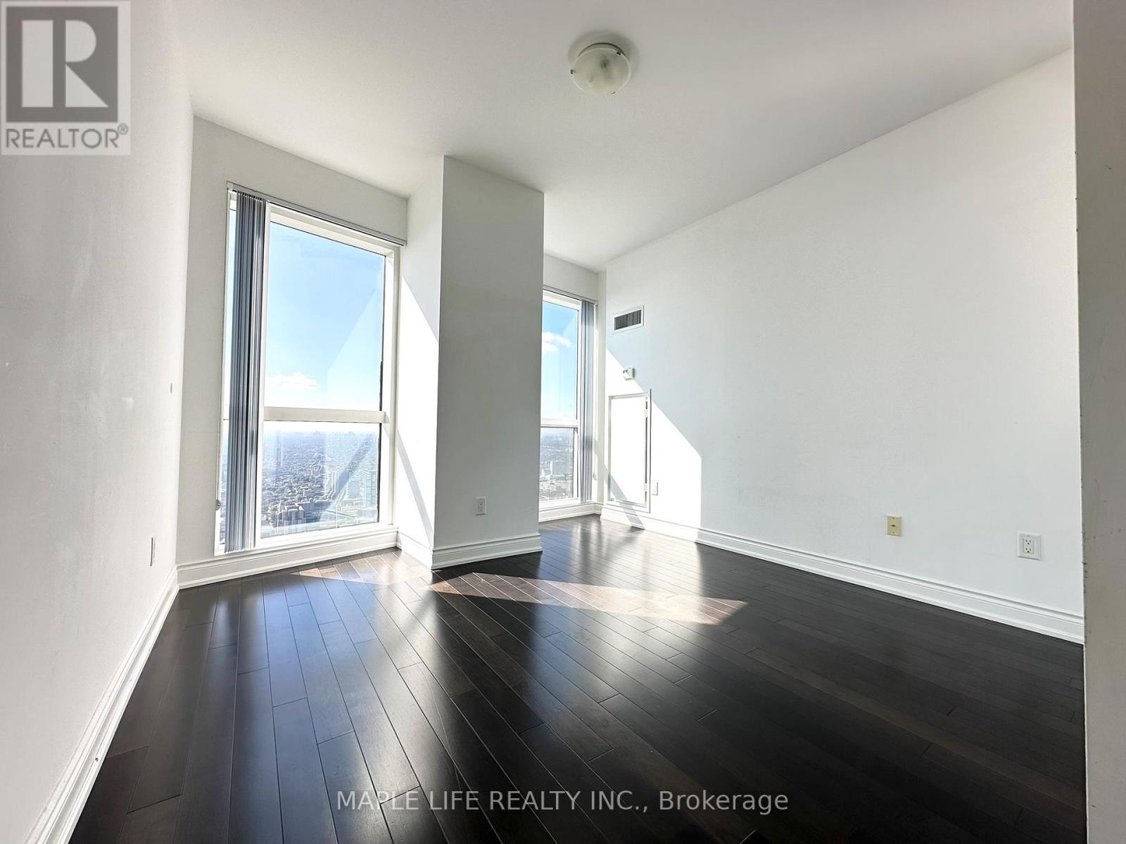 #6110 388 YONGE STREET - 12