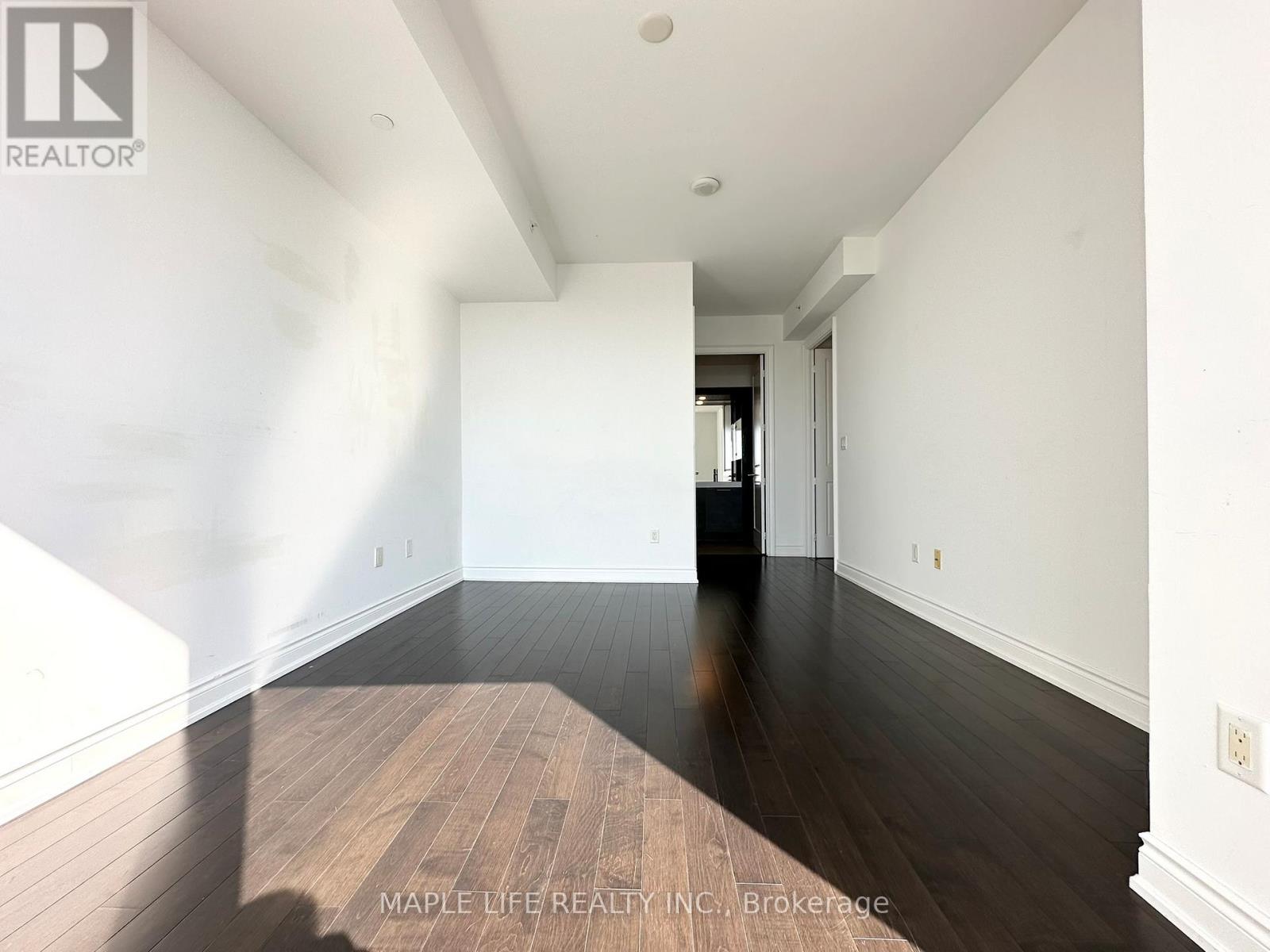 #6110 388 YONGE STREET - 15
