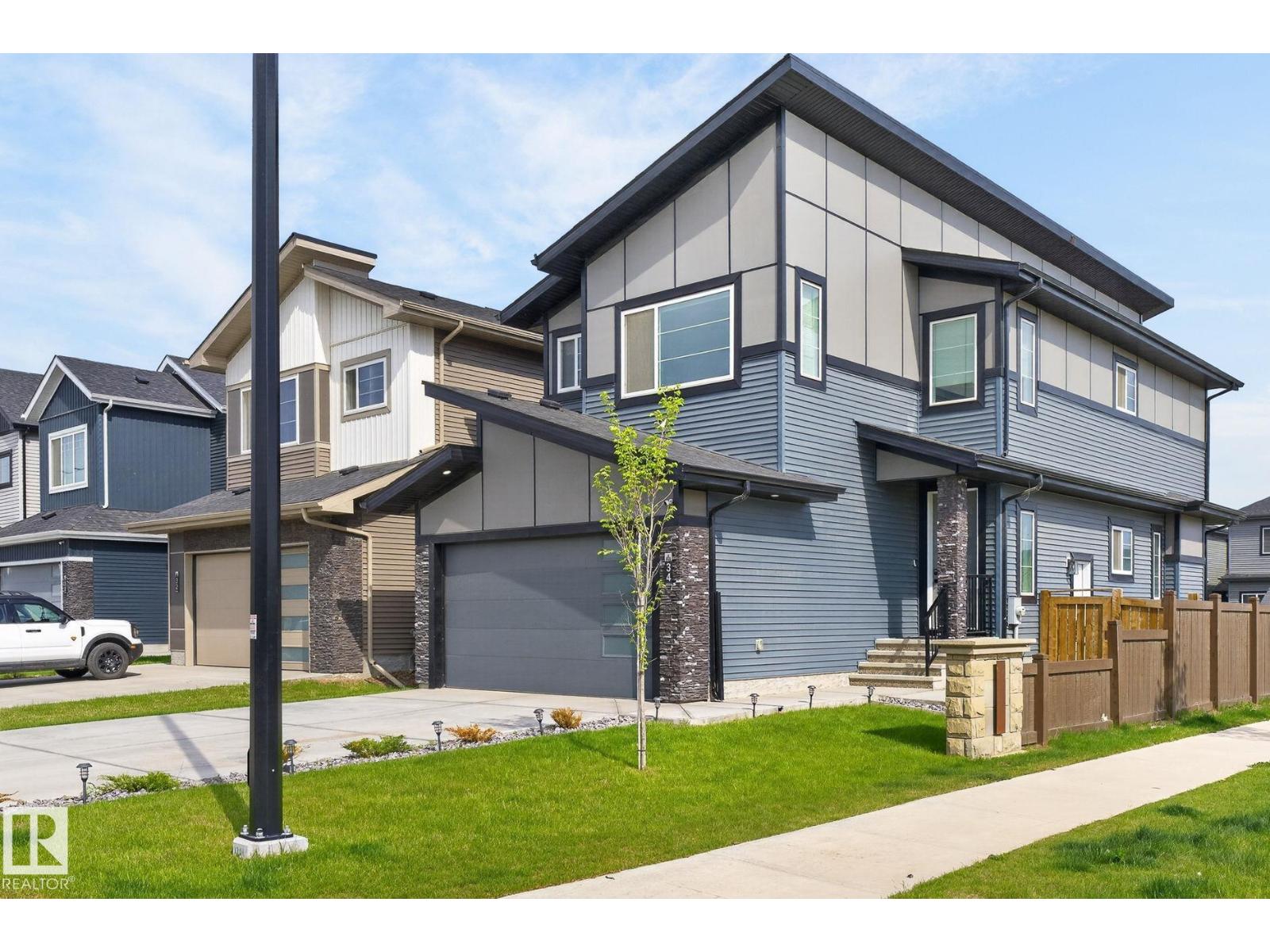 34 KIWYCK LI exterior