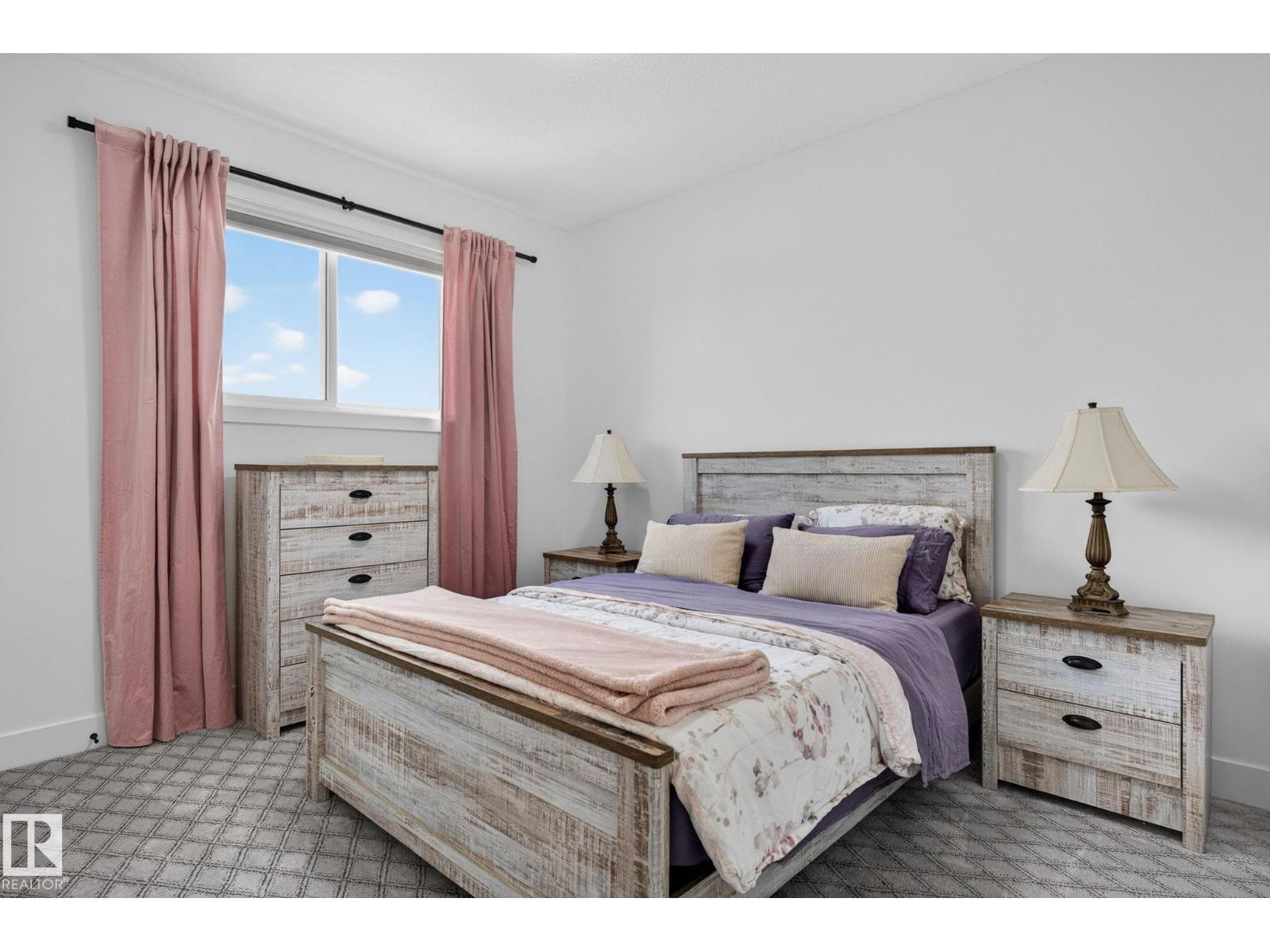34 KIWYCK LI — photo 26