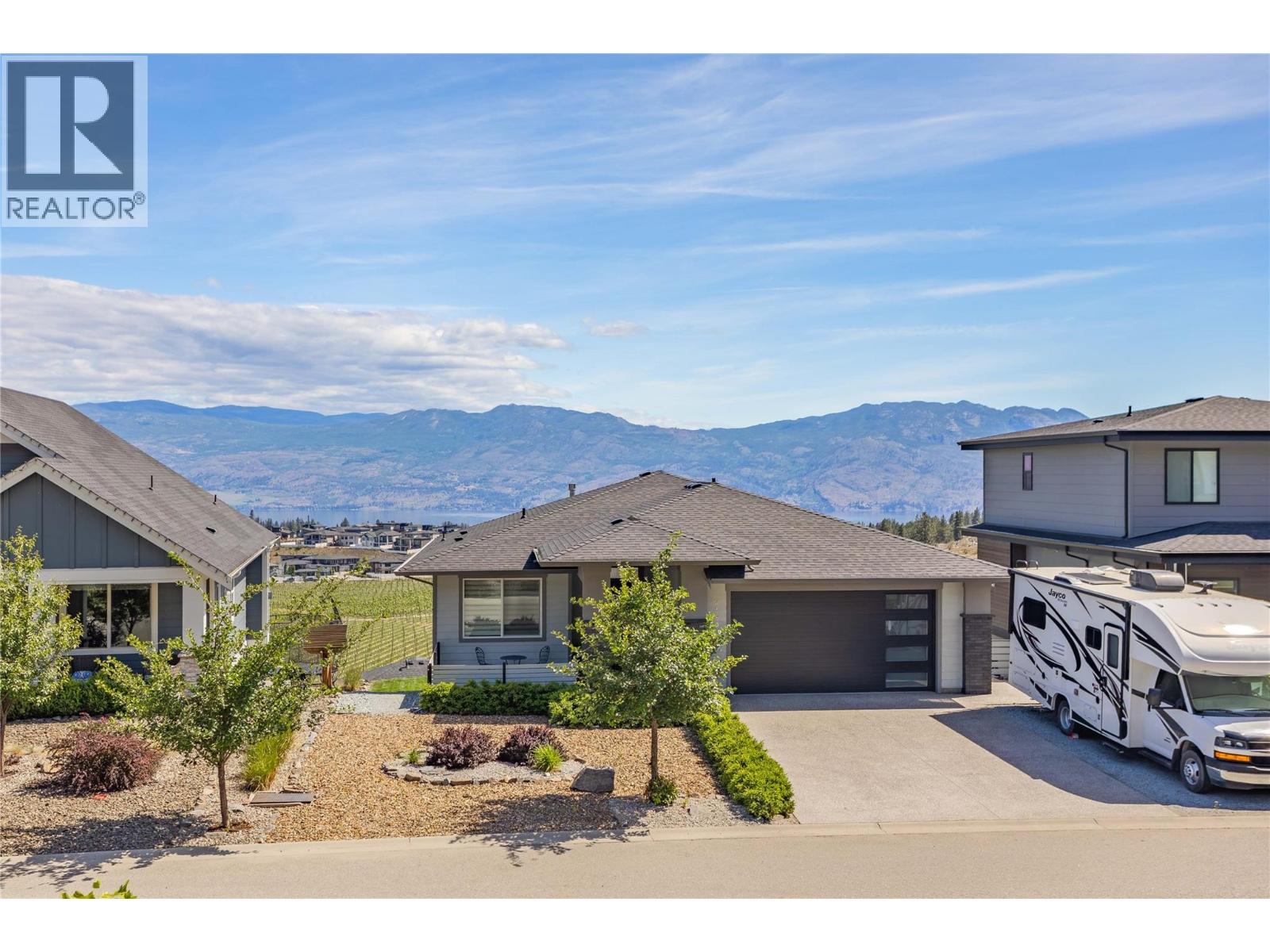 2596 Crown Crest Drive - 20