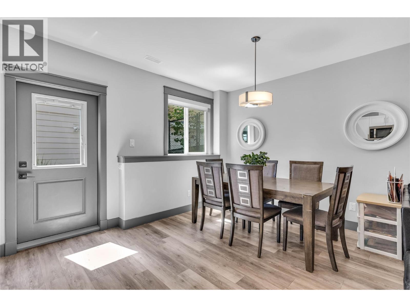 2596 Crown Crest Drive - 28