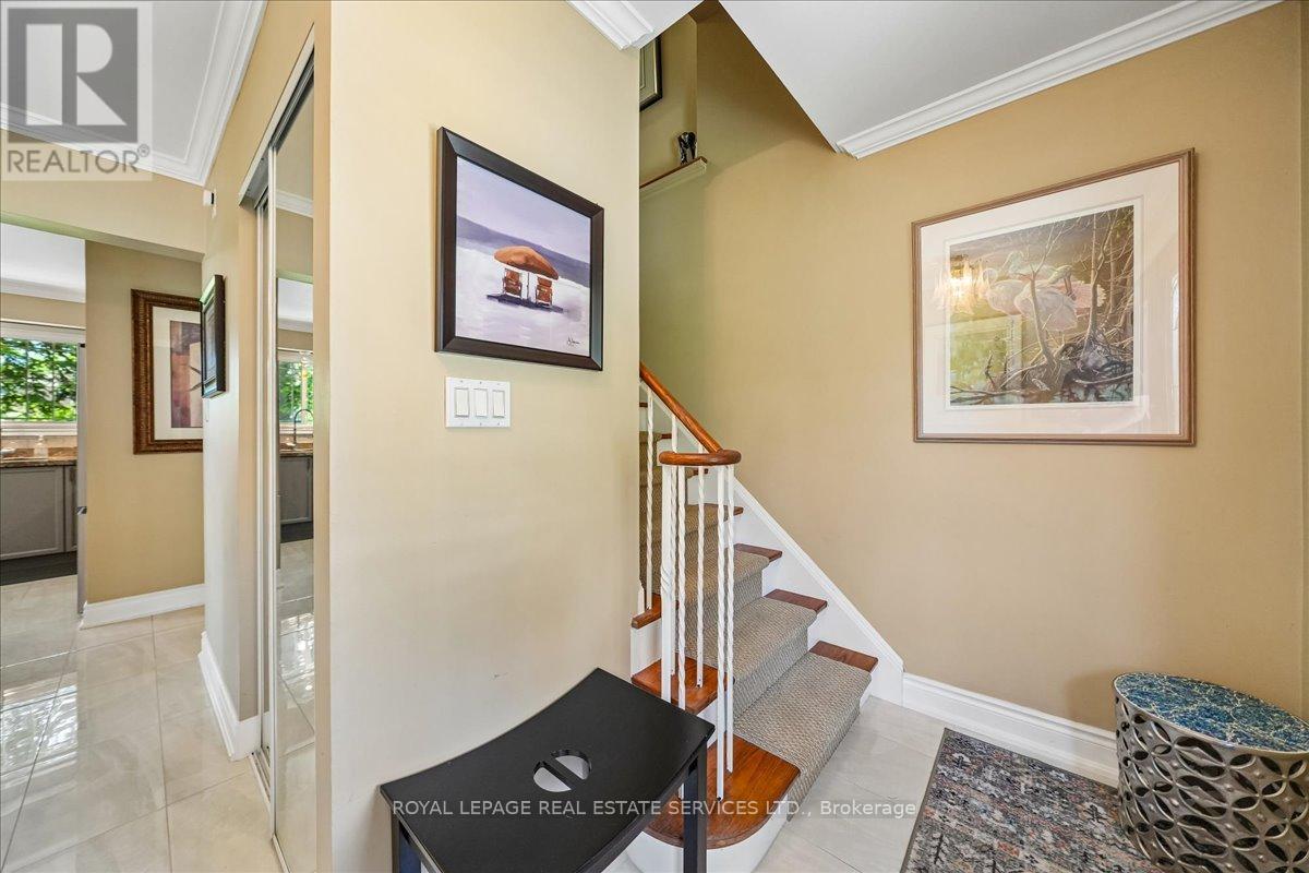 987 SIERRA BOULEVARD - 22