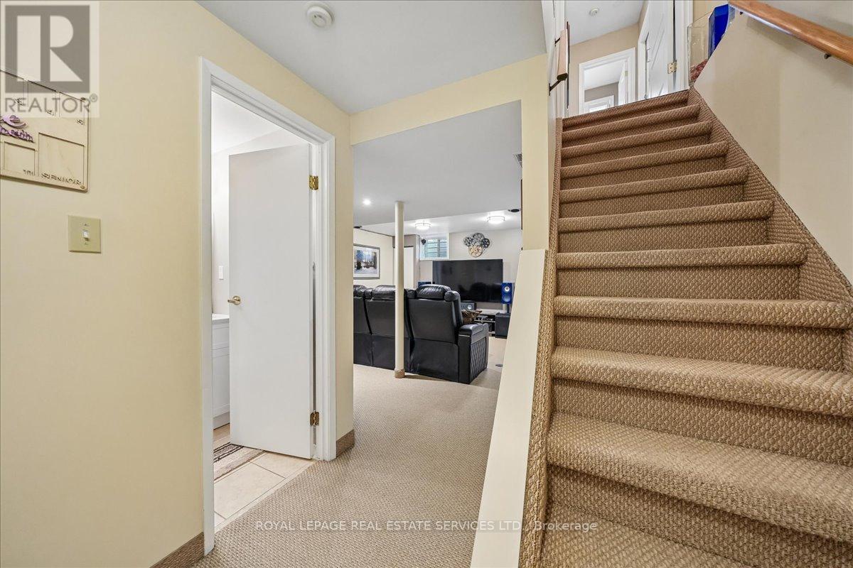 987 SIERRA BOULEVARD - 33