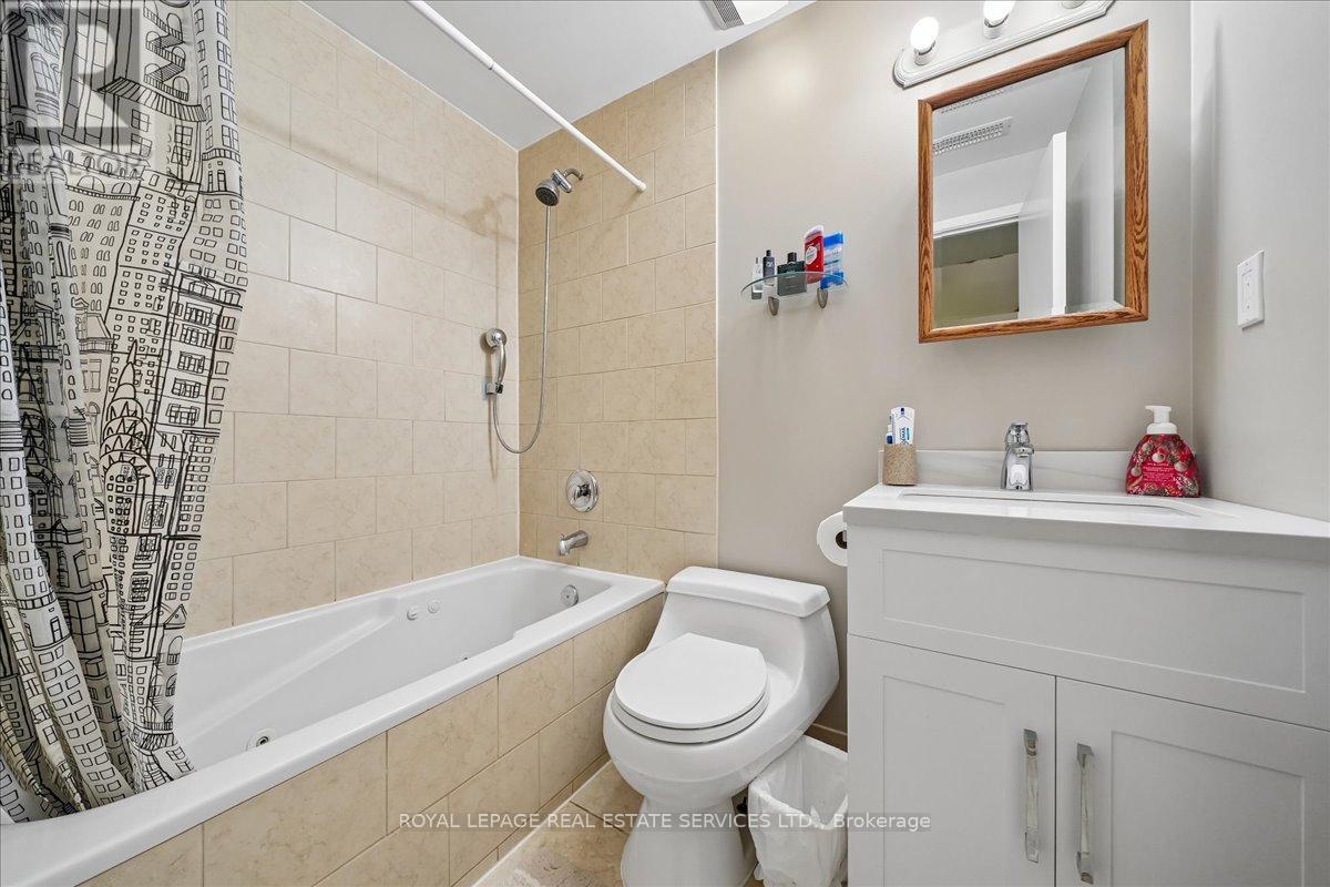 987 SIERRA BOULEVARD - 34