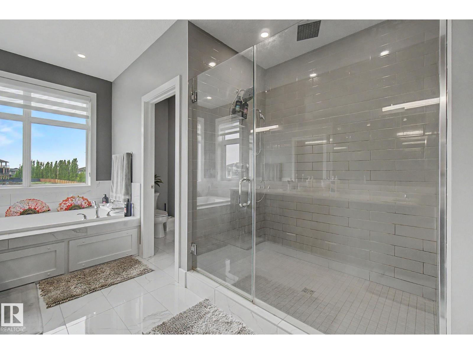 3036 59 AV NE - 42