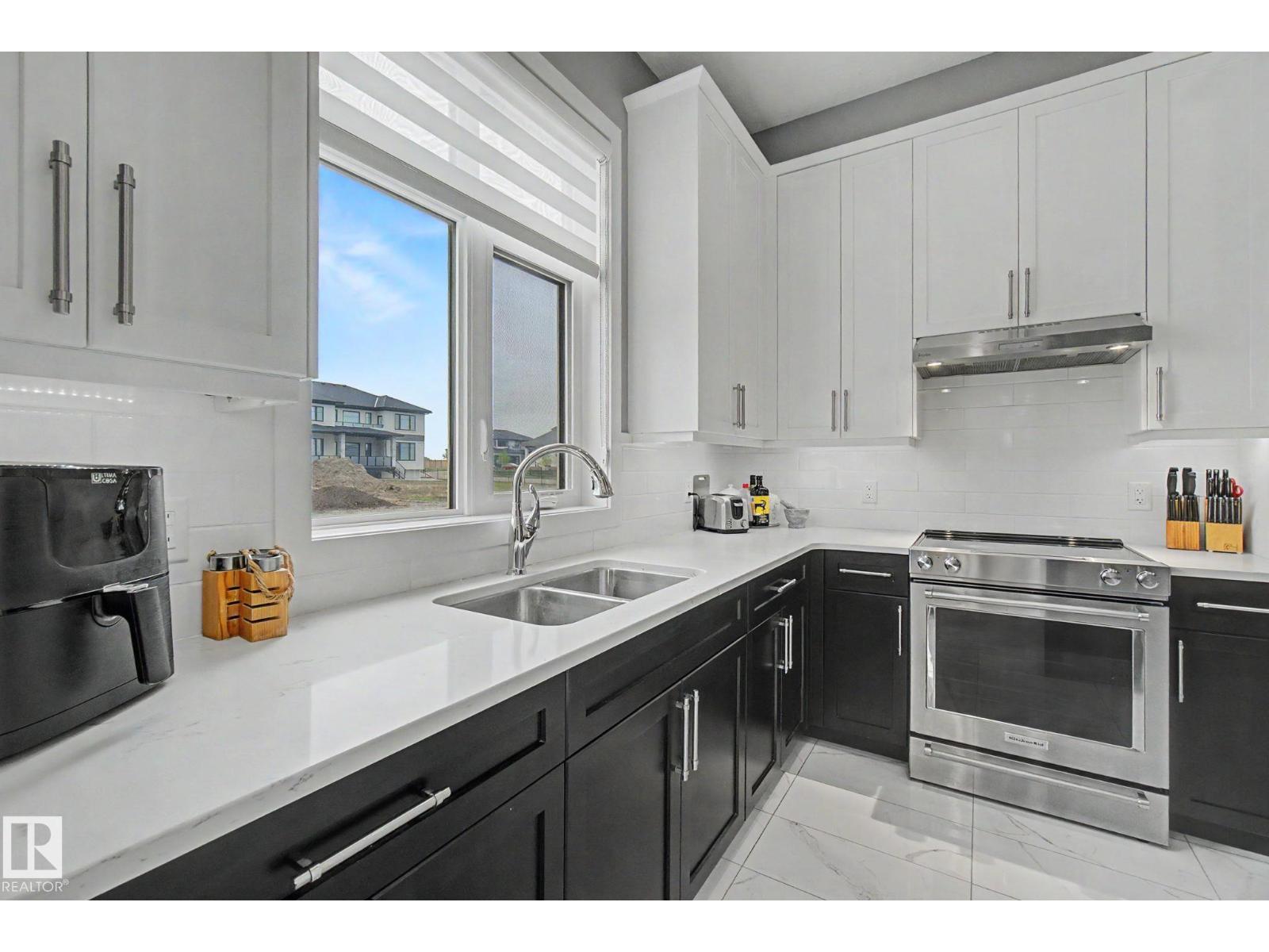 3036 59 AV NE - 23