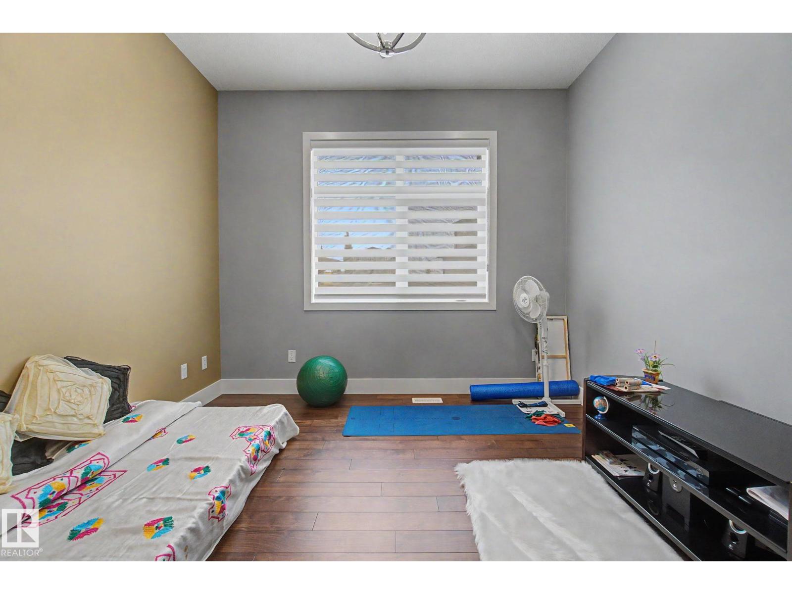 3036 59 AV NE - 30