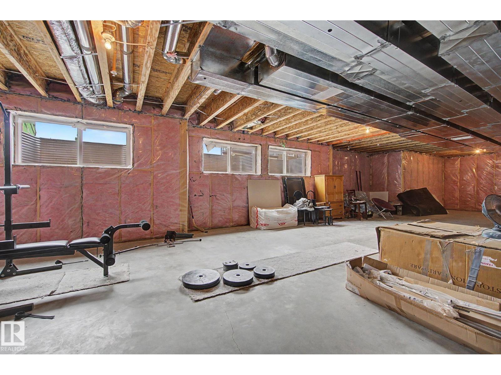 3036 59 AV NE - 61