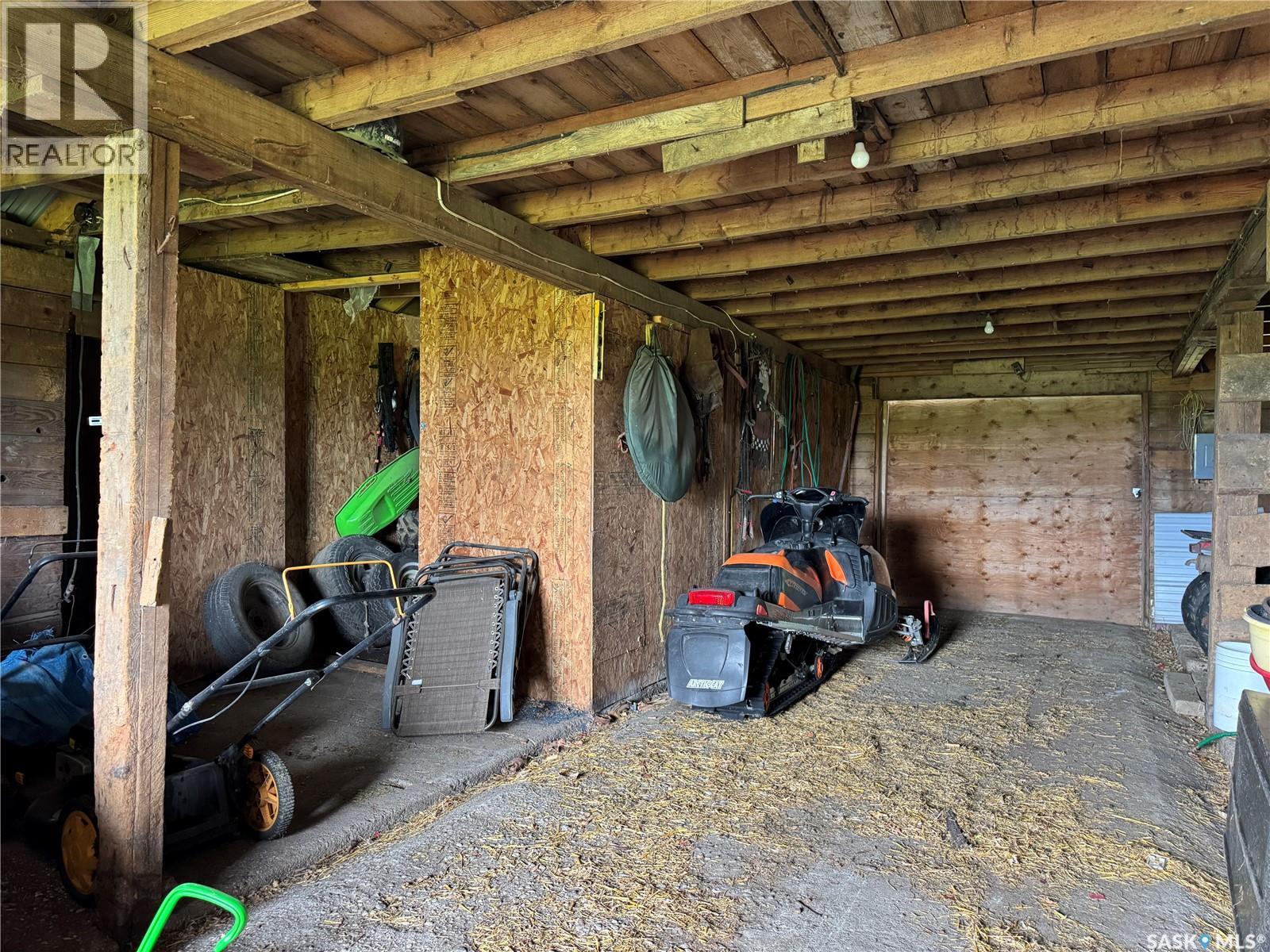 Senft Acreage — photo 34
