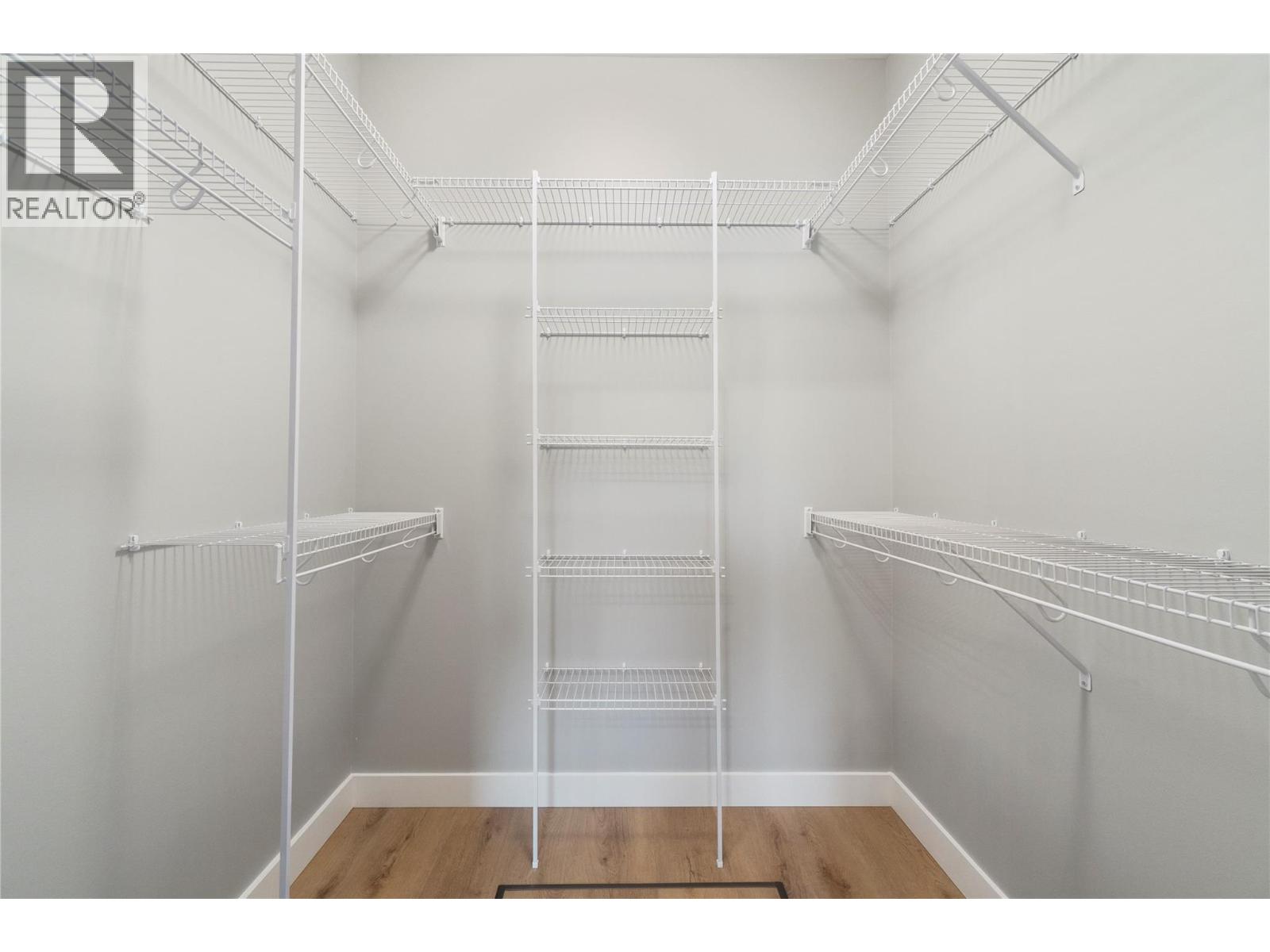 #14 1330 10 Street SW - 15