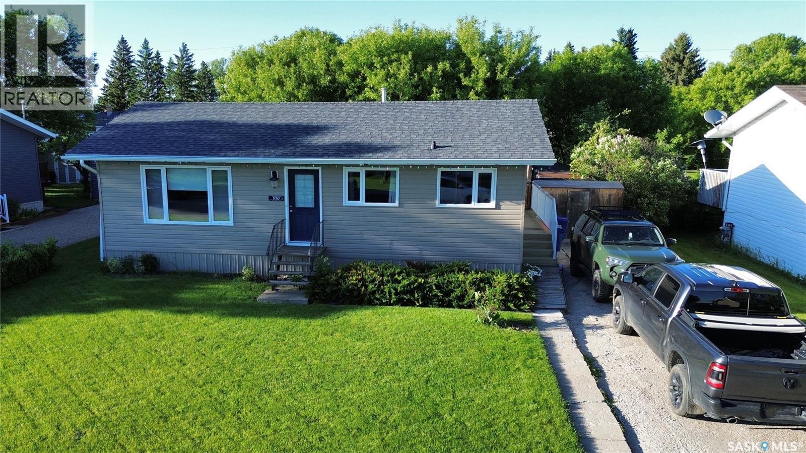1110 Robin AVENUE - 1