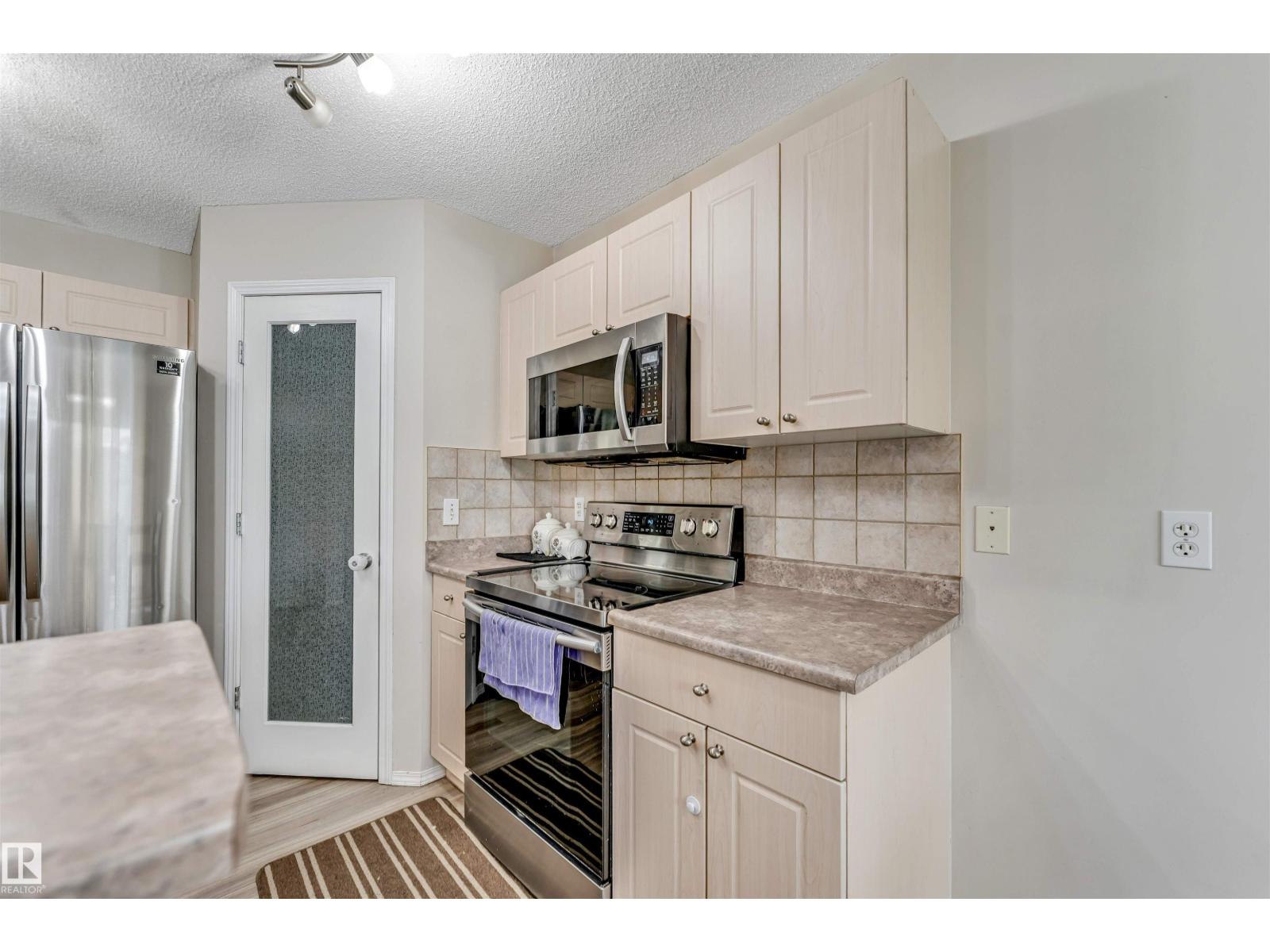 3311 21 ST NW - 11