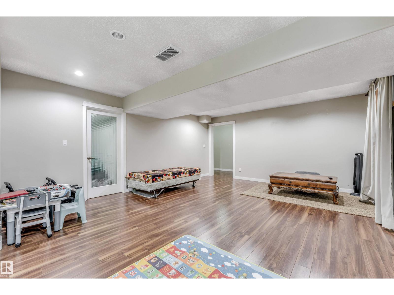 3311 21 ST NW - 36