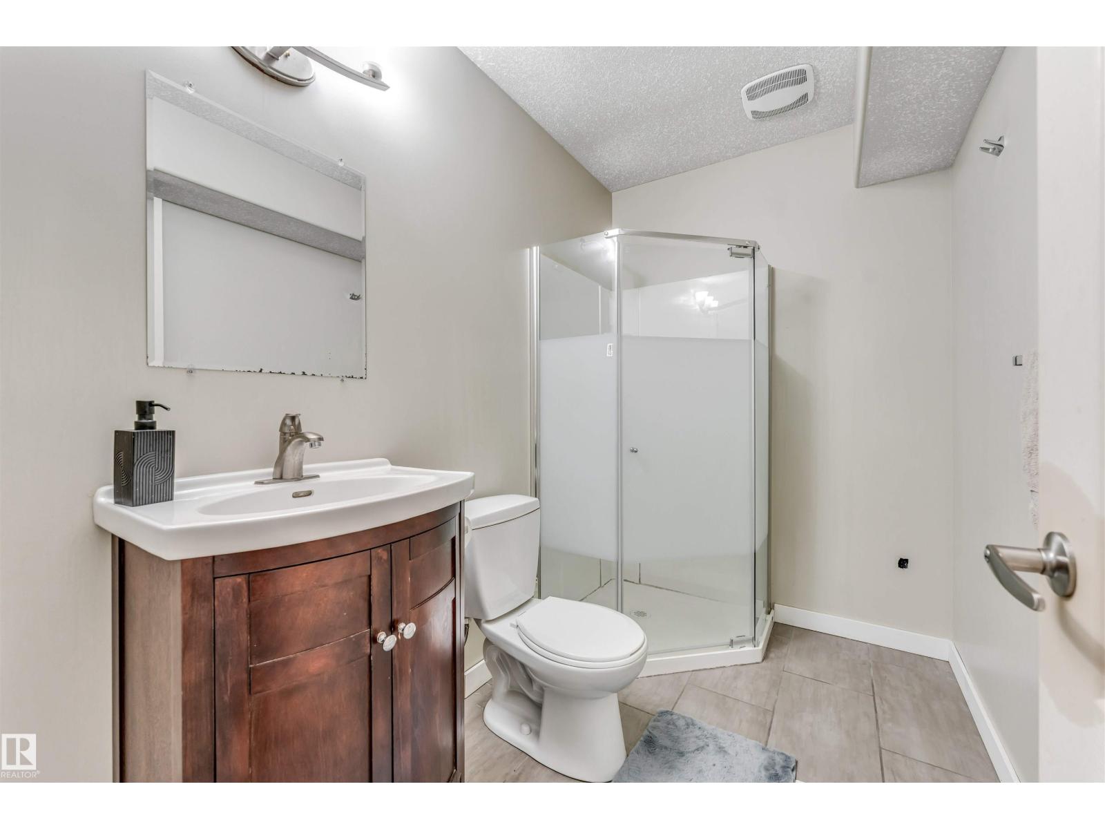 3311 21 ST NW - 40